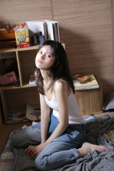 女人隐私故意给男生看